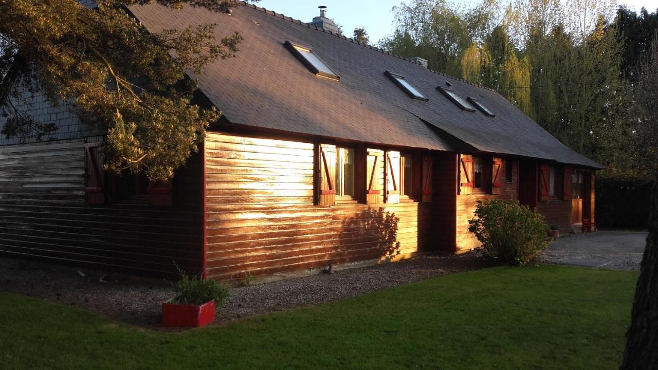 Chez Christine Panzió Noyal-Pontivy Kültér fotó
