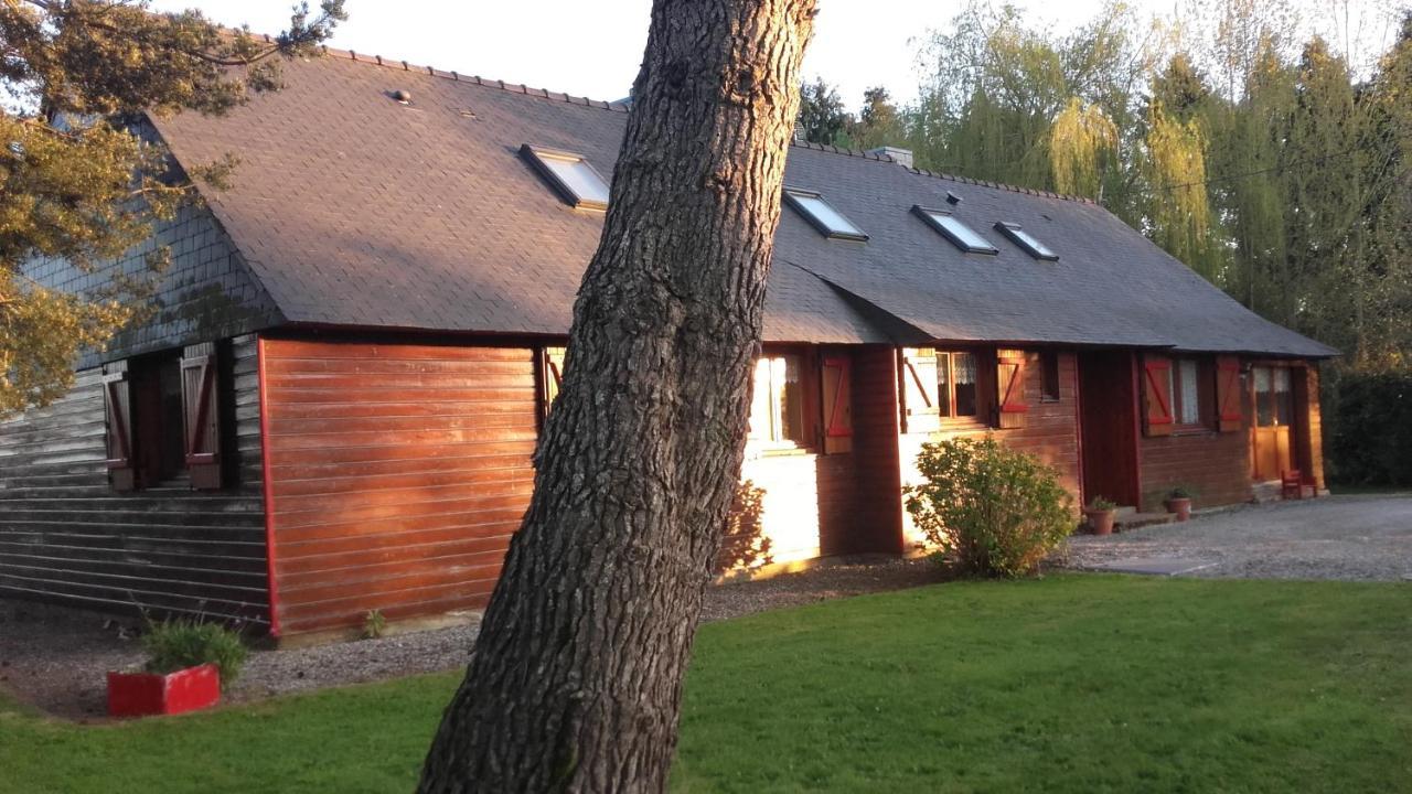 Chez Christine Panzió Noyal-Pontivy Kültér fotó