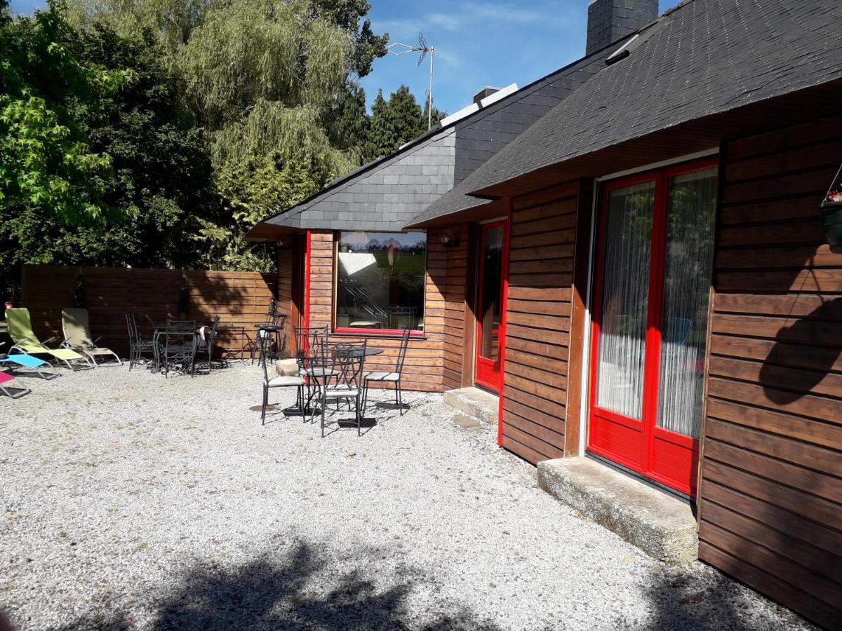 Chez Christine Panzió Noyal-Pontivy Kültér fotó