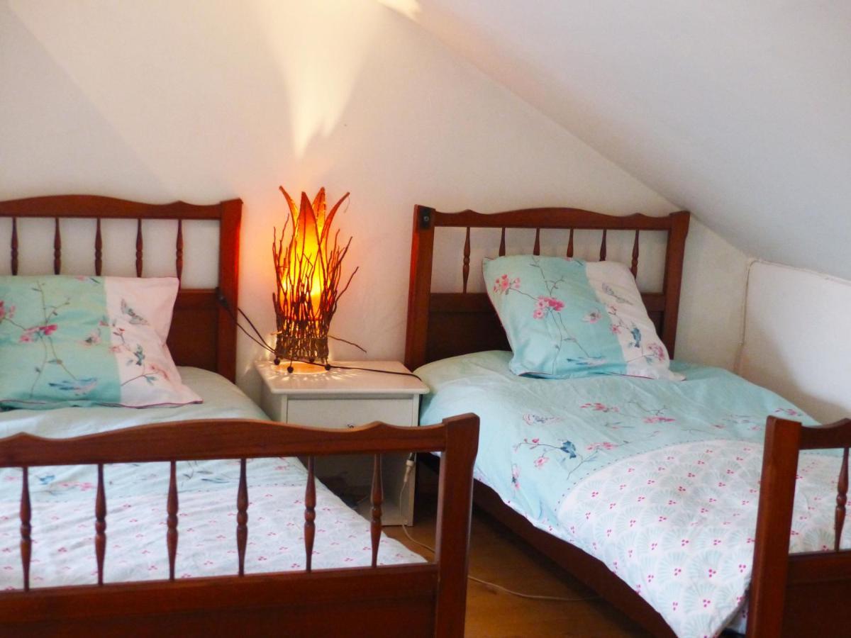 Chez Christine Panzió Noyal-Pontivy Kültér fotó