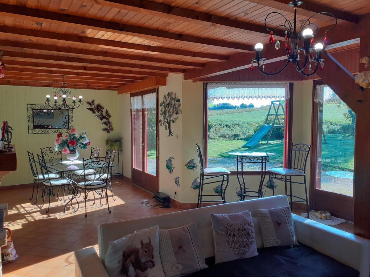 Chez Christine Panzió Noyal-Pontivy Kültér fotó